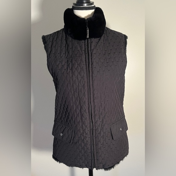 St.John Fur Silk Vest. Reversible. Size Medium. Stunning! - Picture 4 of 10